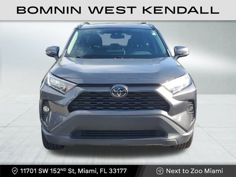 Used 2021 Toyota RAV4 XLE Premium image 2