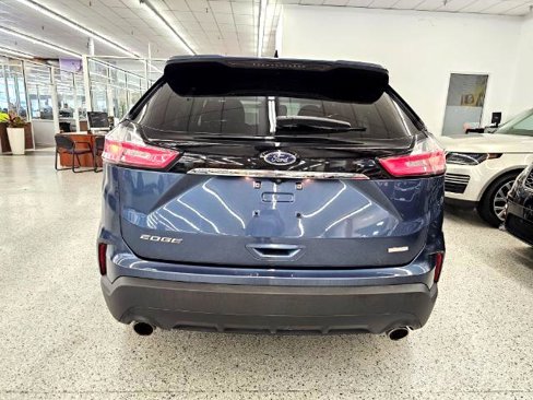 Used 2019 Ford Edge SE image 5