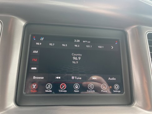 Used 2019 Dodge Charger SXT w/ Leather Interior Group image 16