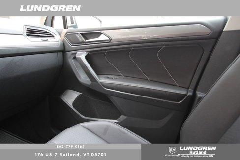 Used 2023 Volkswagen Tiguan SE image 21