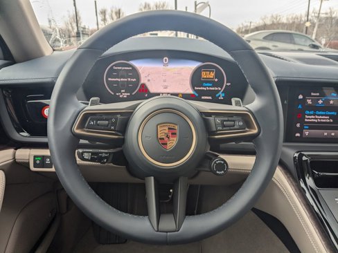 New 2025 Porsche Panamera 4 image 14