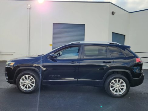 Used 2020 Jeep Cherokee Latitude image 2