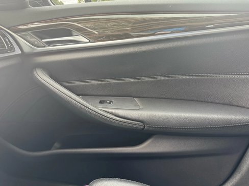Used 2018 BMW 540i xDrive image 22