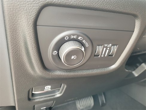 New 2025 Jeep Grand Cherokee Limited image 23