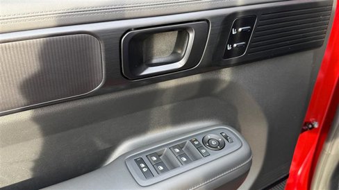 Used 2024 Hyundai Santa Fe Calligraphy image 12