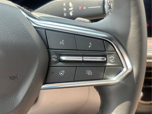 New 2025 Chevrolet Suburban Premier image 30