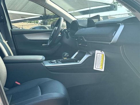 New 2025 MAZDA CX-90 3.3 Turbo w/ Preferred Package image 13