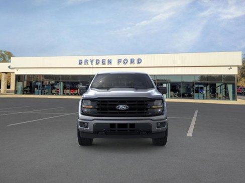 New 2025 Ford F150 XLT w/ Equipment Group 302A MID image 7
