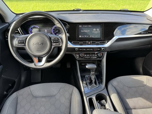 Used 2022 Kia Niro LXS image 27