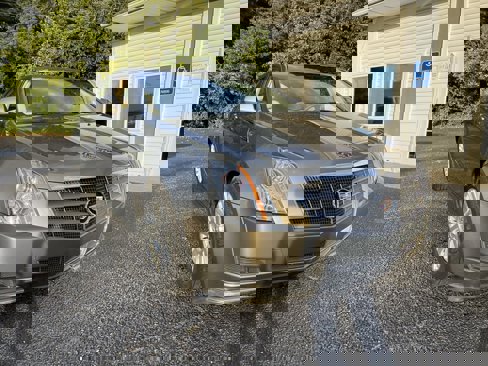 Used 2010 Cadillac CTS Luxury image 2