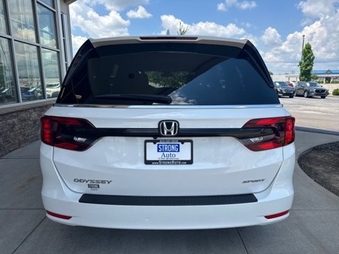 Used 2024 Honda Odyssey Sport image 4