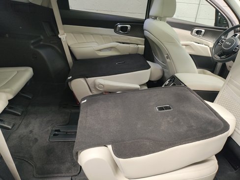 Used 2022 Kia Sorento SX image 13