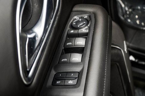 Used 2024 Chevrolet Tahoe Z71 w/ Luxury Package image 36