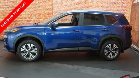 Used 2023 Nissan Rogue SV w/ SV Premium B Package image 4