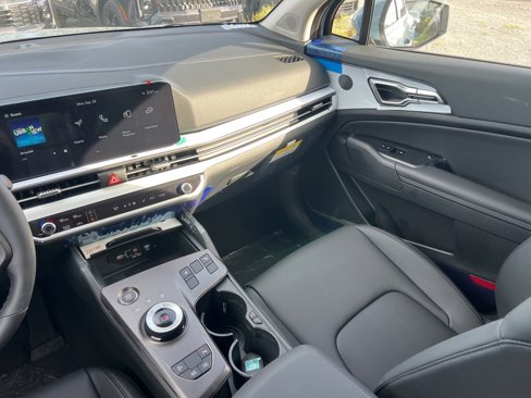 New 2026 Kia Sportage EX image 11