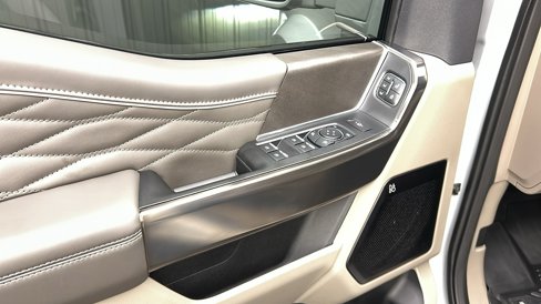 Used 2025 Ford F450 Platinum w/ Platinum Plus Package image 34