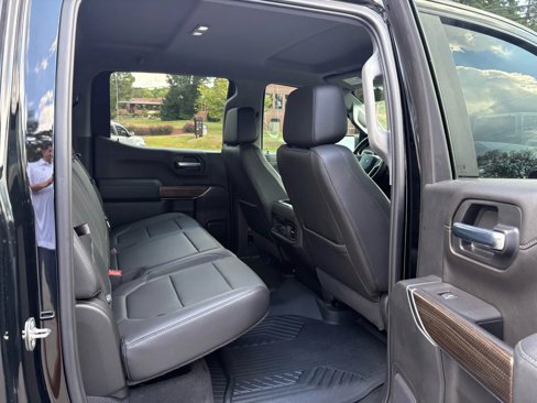 Used 2020 Chevrolet Silverado 1500 RST image 11