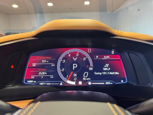 Used 2020 Chevrolet Corvette Stingray Premium Cpe w/ 3LT Preferred Equipment Group image 33
