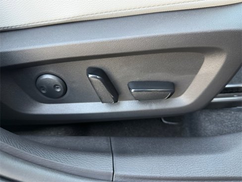 New 2025 Mitsubishi Outlander SEL image 25