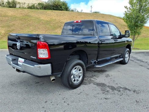 Used 2024 RAM 2500 Tradesman w/ Chrome Appearance Group image 4