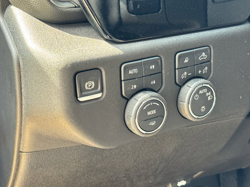 New 2026 Chevrolet Silverado 1500 LT w/ Z71 Off-Road Package image 14