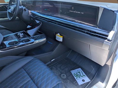 New 2026 Cadillac Escalade IQ Sport 1 w/ LPO, Floor Liner Package image 18