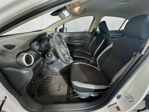 Used 2025 Nissan Versa S w/ Trunk Package image 13