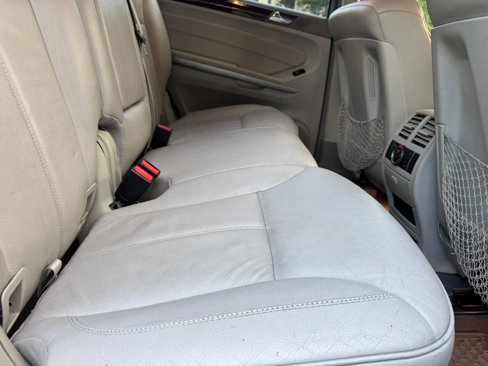 Used 2012 Mercedes-Benz GL 450 4MATIC image 22