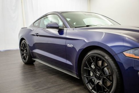 Used 2018 Ford Mustang GT Premium w/ Equipment Group 401A image 30