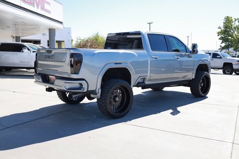Used 2025 GMC Sierra 2500 Denali Ultimate image 6