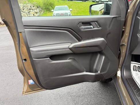 New 2025 GMC Canyon Elevation w/ Convenience Package image 15