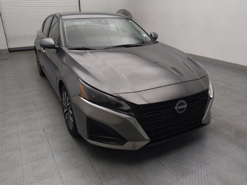 Used 2023 Nissan Altima 2.5 SV image 14