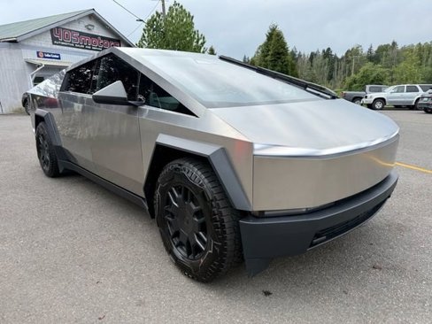 Used 2024 Tesla Cybertruck AWD Crew Cab image 1