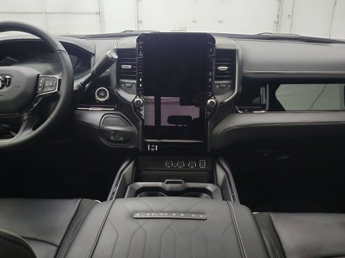 Used 2025 RAM 3500 Limited image 22