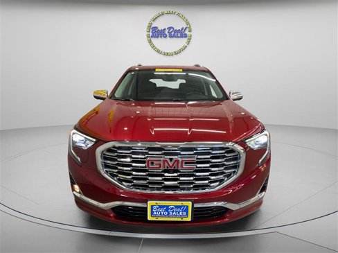 Used 2019 GMC Terrain Denali w/ Advanced Safety Package image 2