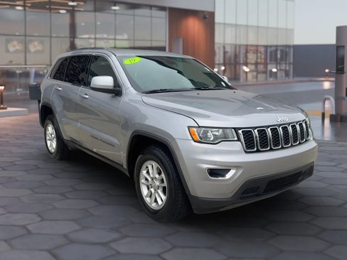 Used 2019 Jeep Grand Cherokee Laredo image 8