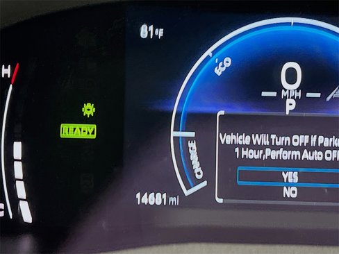 Certified 2025 Toyota Camry SE w/ Convenience Package image 12