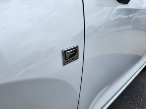 New 2025 Lexus TX 500h AWD image 10