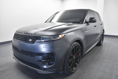 Used 2024 Land Rover Range Rover Sport Dynamic SE image 3