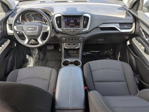Used 2024 GMC Terrain SLE image 25