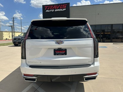 Used 2021 Cadillac Escalade ESV Premium Luxury Platinum image 9