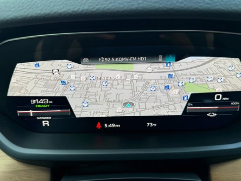Used 2023 Audi e-tron GT Premium Plus image 33