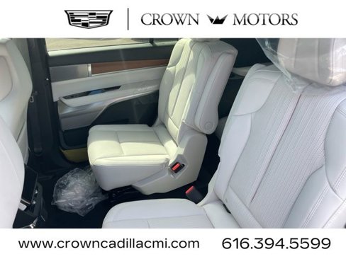 New 2026 Cadillac Vistiq Sport image 20
