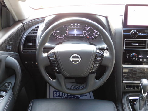 Used 2024 Nissan Armada Platinum image 20