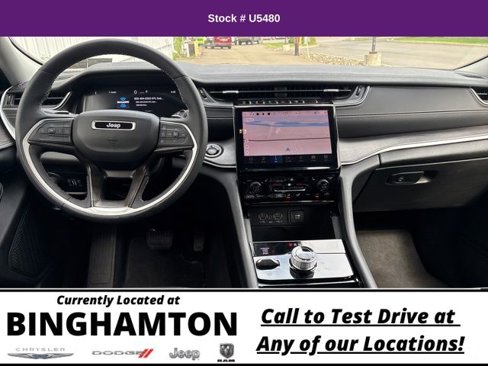 Used 2023 Jeep Grand Cherokee L Limited w/ Black Appearance Package image 23