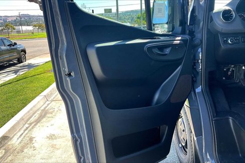 New 2025 Mercedes-Benz Sprinter 2500 image 10