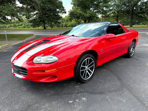 Used 2002 Chevrolet Camaro Z28 w/ SS Performance/Appearance Pkg image 5