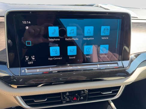 New 2025 Volkswagen Atlas SEL Premium R-Line image 17