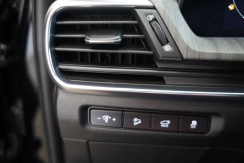 Used 2023 Kia Telluride SX image 19