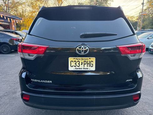 Used 2018 Toyota Highlander AWD V6 image 6